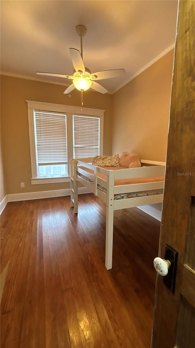 Property Photo: 229 N Highland Avenue FL 34787