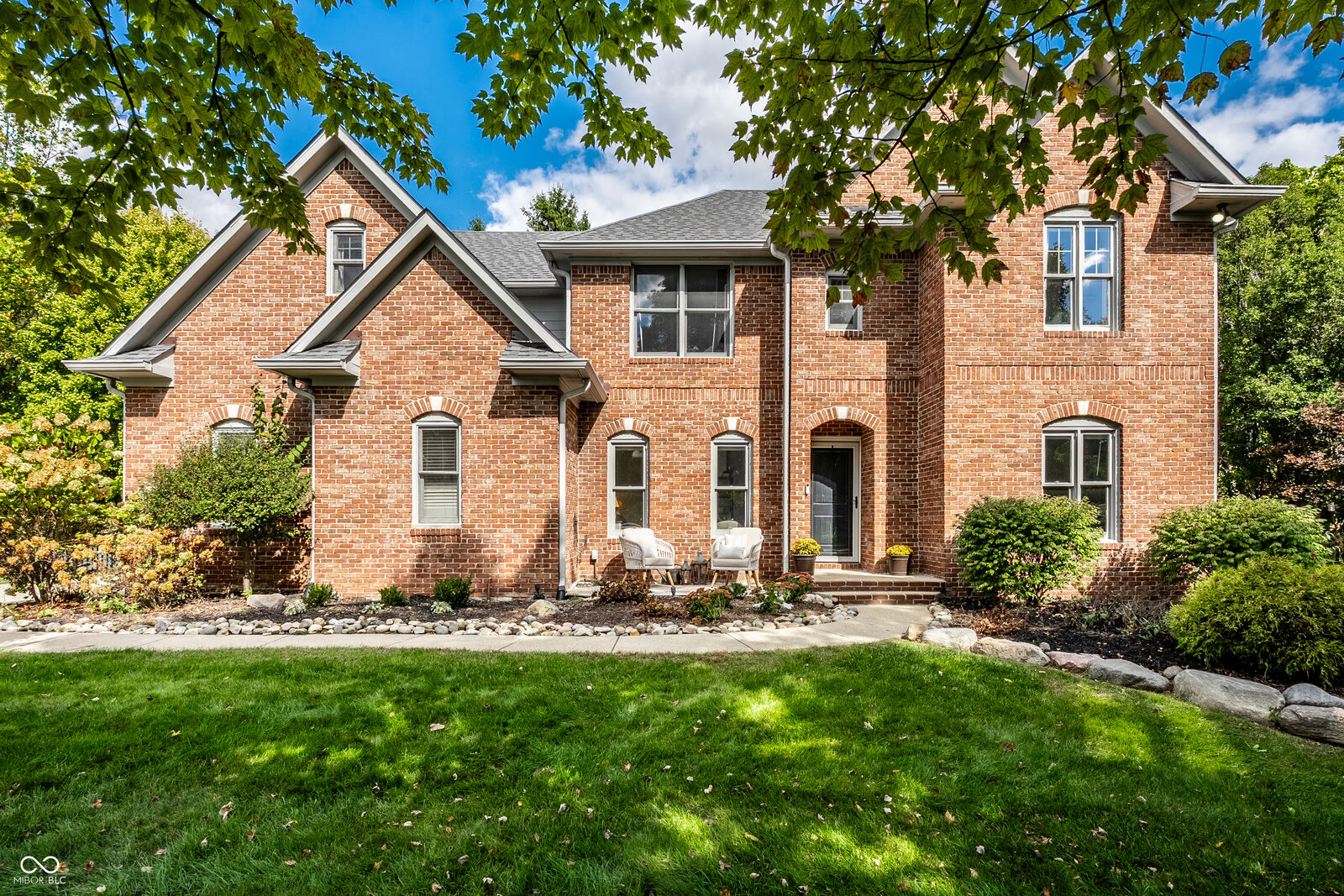 Property Photo: 1498 Pondview IN 46032