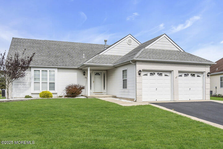 6 Snowdon Court  Toms River NJ 08757 photo
