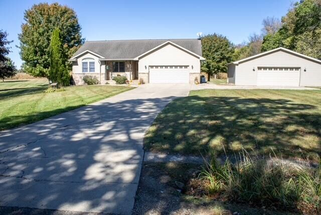 10440 Devereaux Road  Parma MI 49269 photo