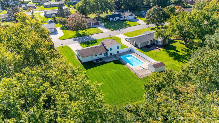Property Photo: 10975 Campanel Drive MI 49464