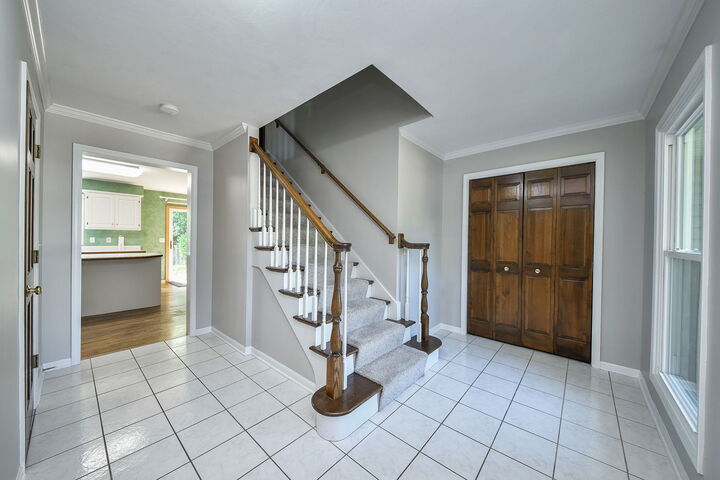 Property Photo: 1270 North Avenue IL 60510