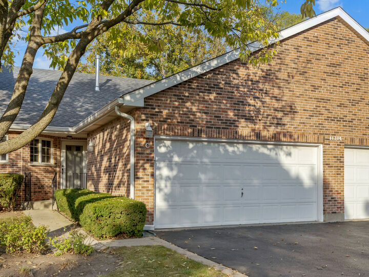 Property Photo: 11314 Algonquin Road C IL 60142