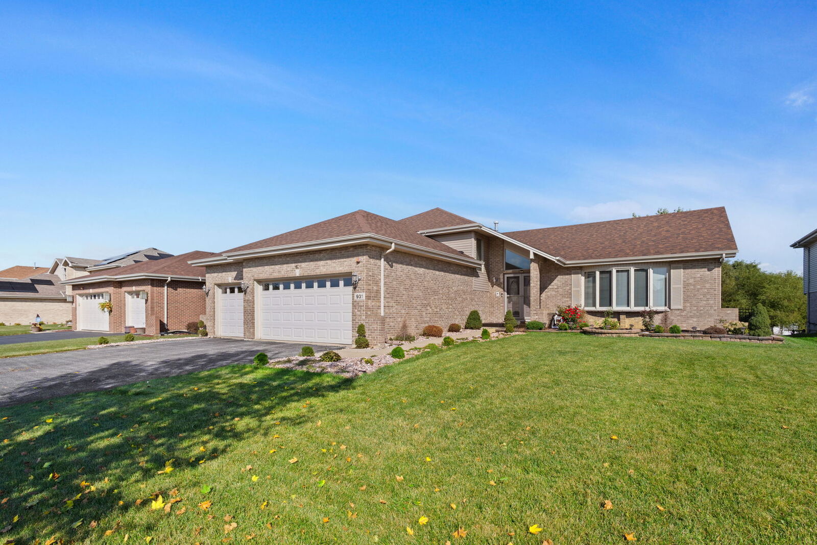 Property Photo: 931 Destiny Drive IL 60443
