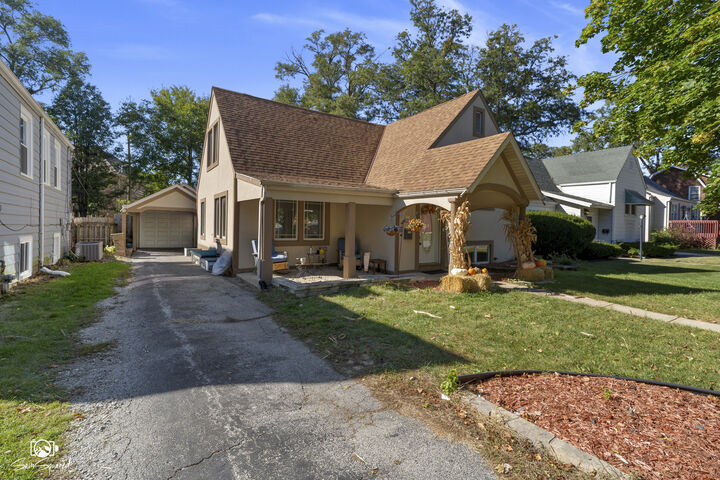 Property Photo: 14826 Karlov Avenue IL 60445