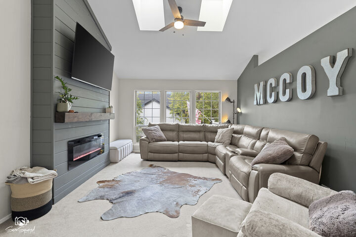 Property Photo: 178 Wildberry Court IL 60504