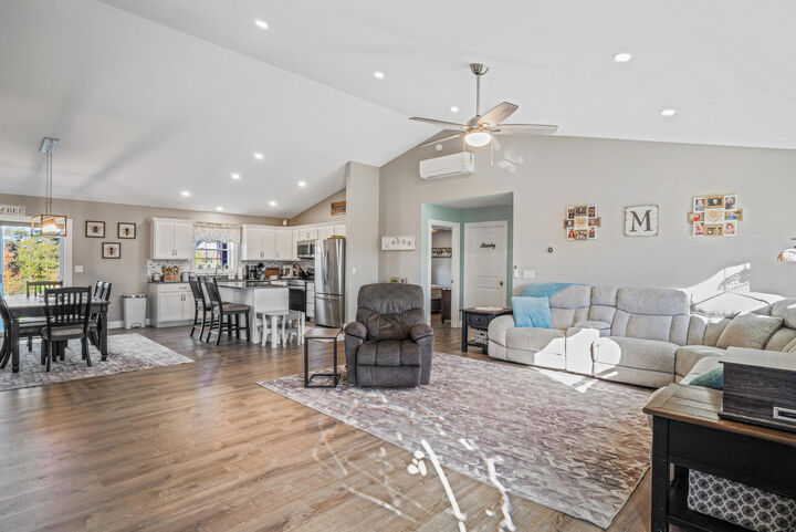 Property Photo:  40 Knoll Crest Drive  ME 04401 