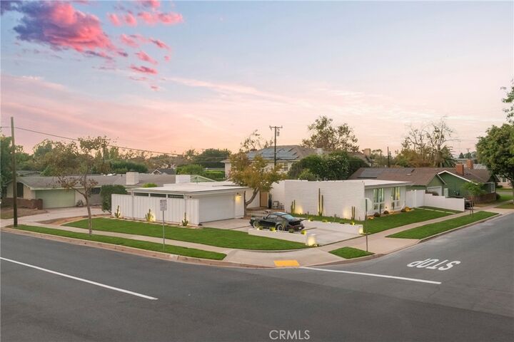 Property Photo:  3391 Rossmoor Way  CA 90720 