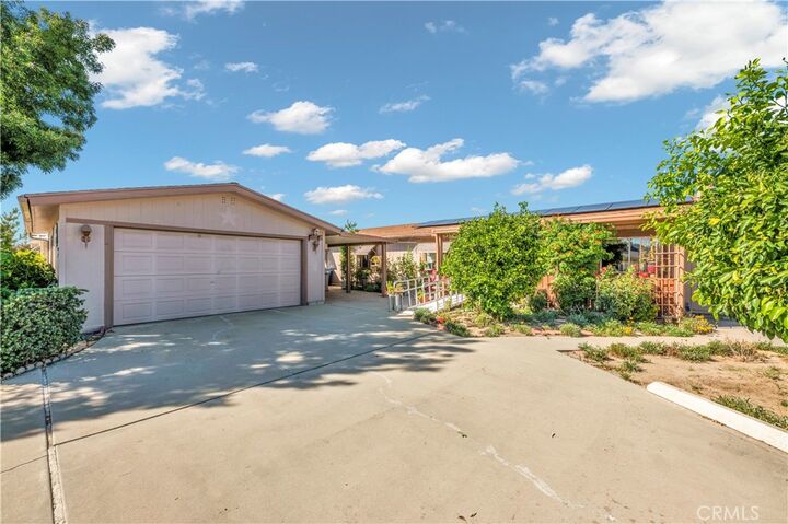 Property Photo: 43678 Pioneer CA 92544