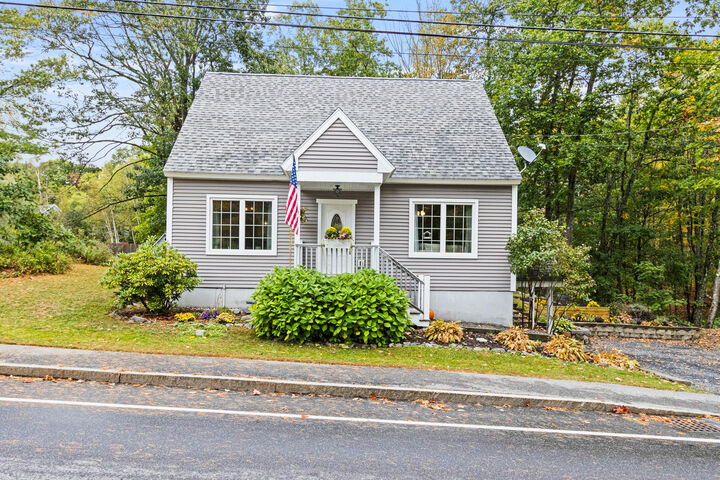 Property Photo:  12 West Street  ME 04032 