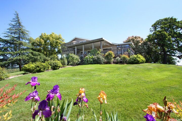 Property Photo: 2545 Meadow Creek Road CA 95648