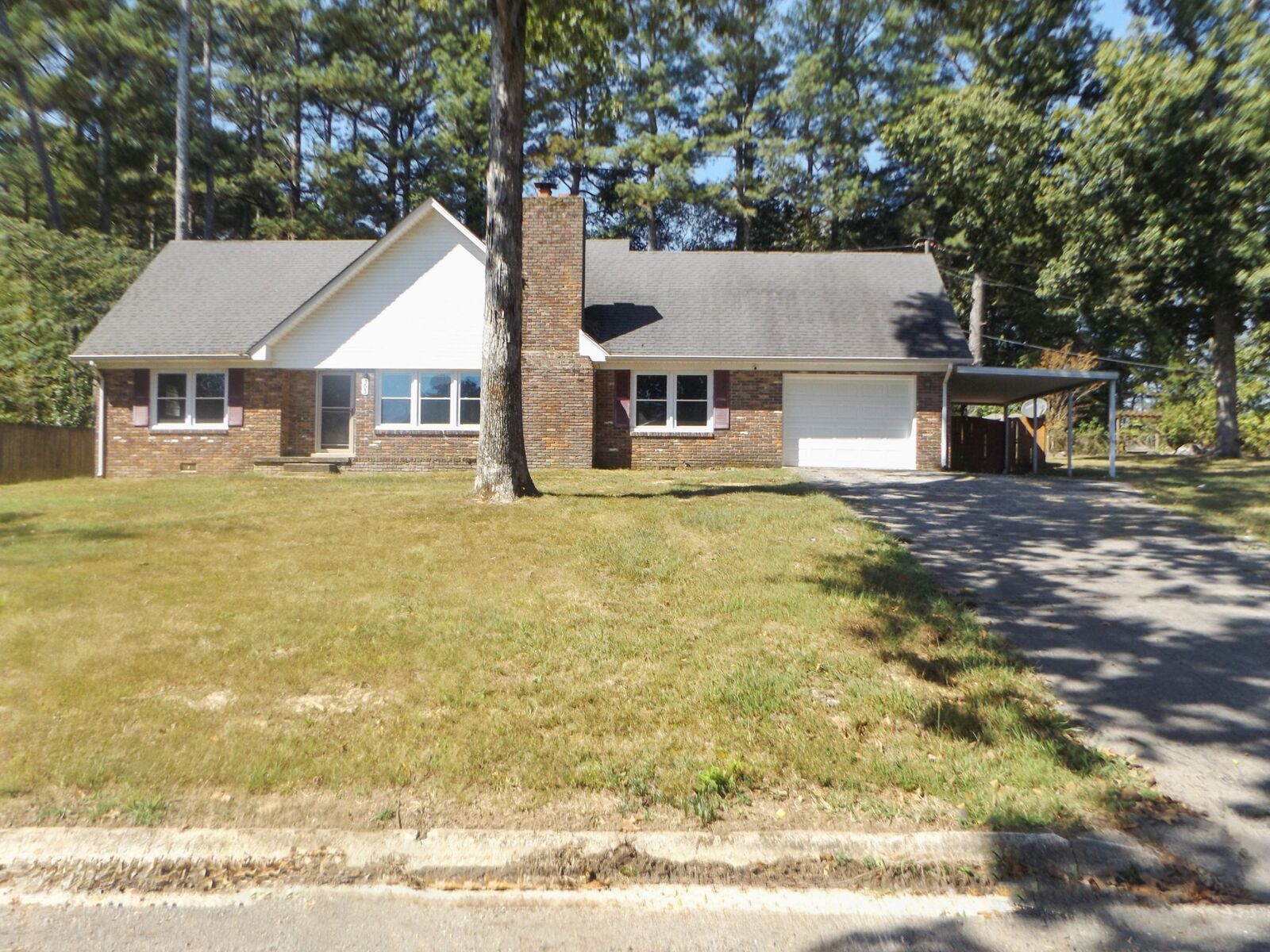Property Photo: 303 Shady Ln TN 38464