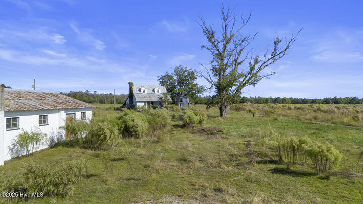 Property Photo: 2438 White Oak River Road NC 28555