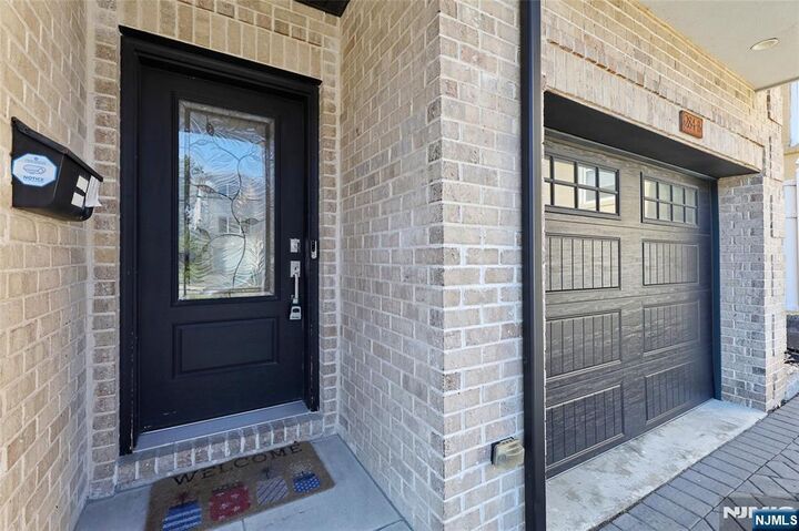 Property Photo:  284 Knox Avenue #B  NJ 07010 