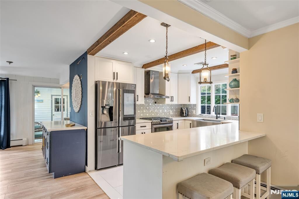 Property Photo:  17 Holly Drive  NJ 07458 