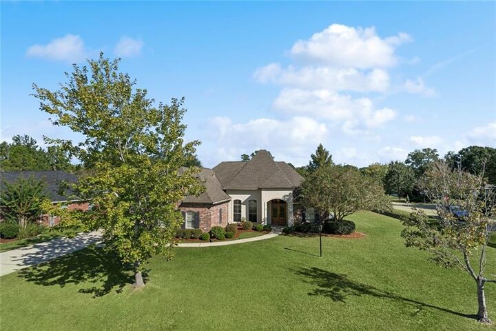 Property Photo: 3201 Range Court LA 70448