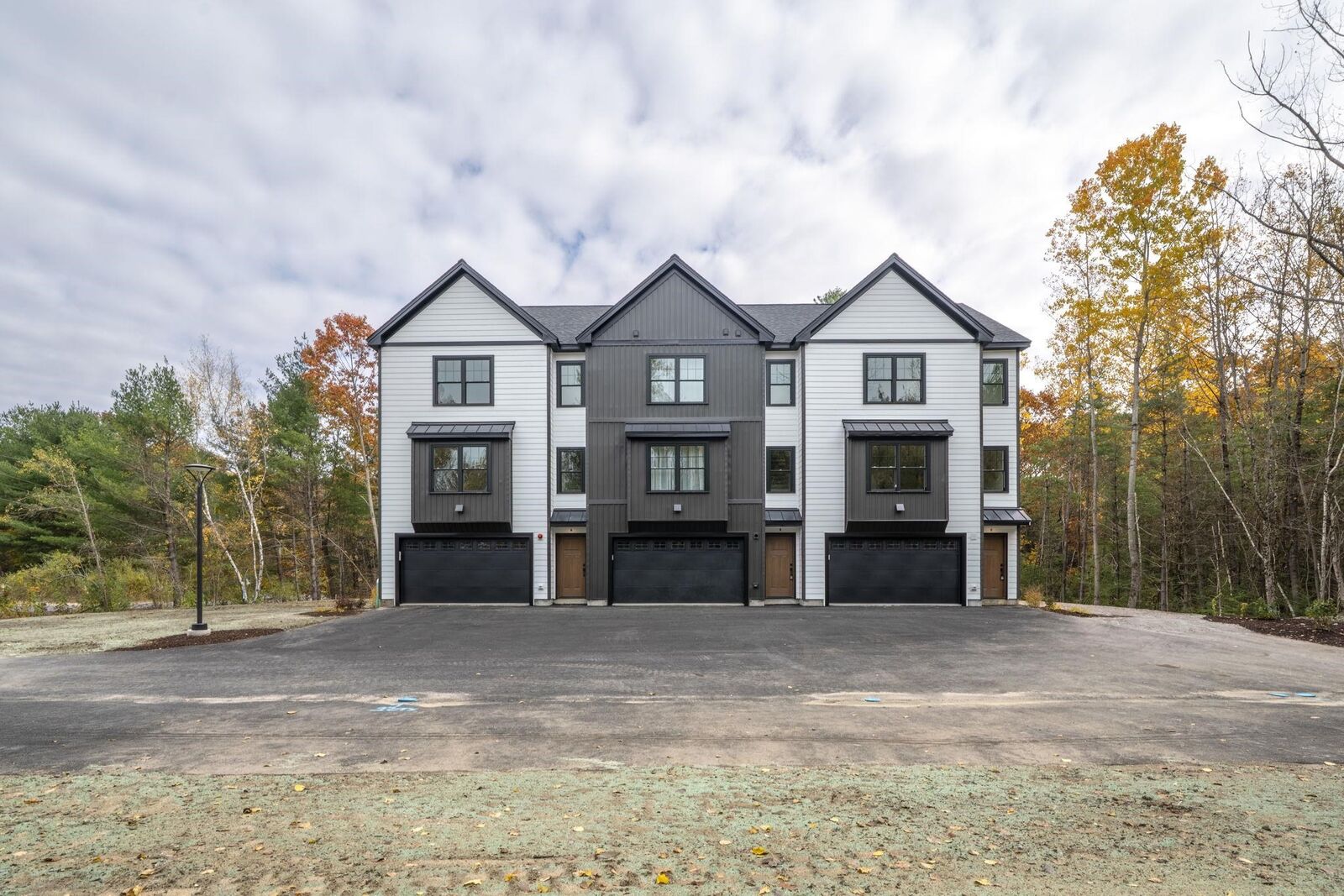 Property Photo:  14B Mohawk Drive  NH 03053 