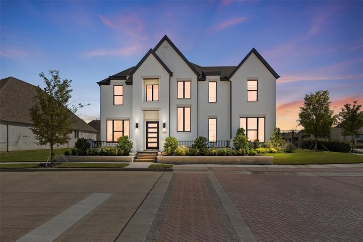 Property Photo: 1400 Island Vista Drive TX 76005