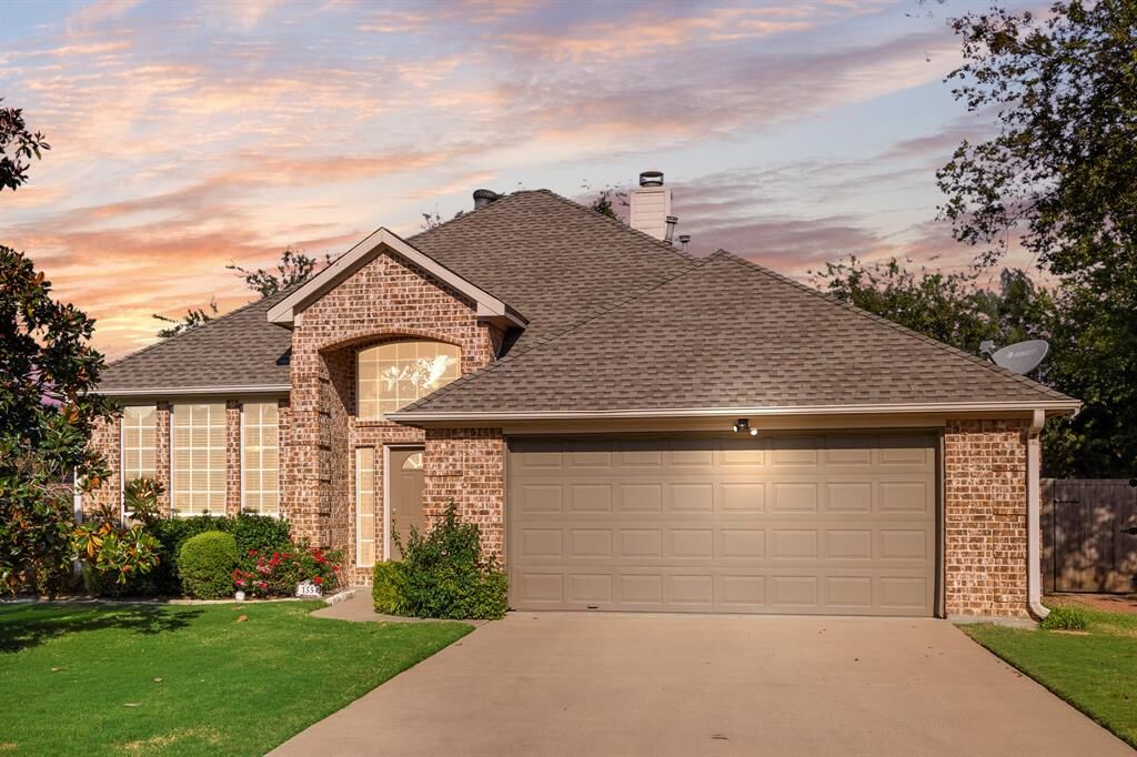 Property Photo: 155 Lexington Drive TX 75160