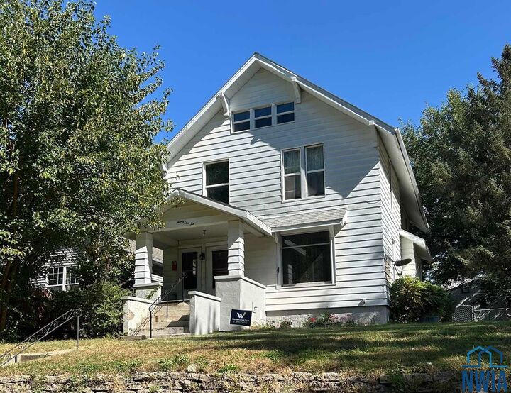 2110 Douglas St  Sioux City IA 51104 photo