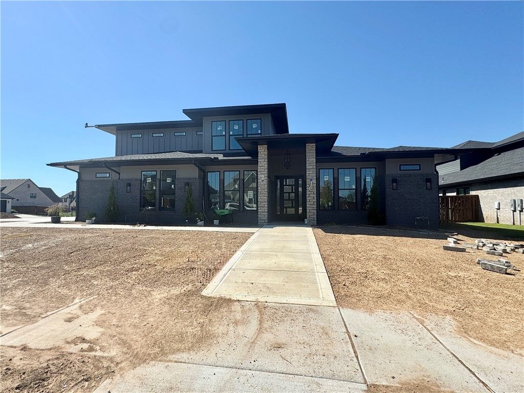 Property Photo:  4208 S 87th Place  AR 72713 