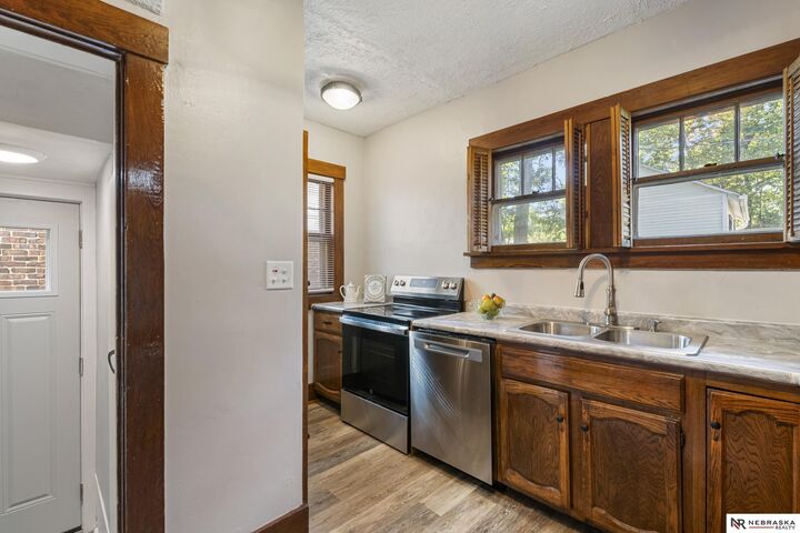 Property Photo:  820 S 50th Street  NE 68106 