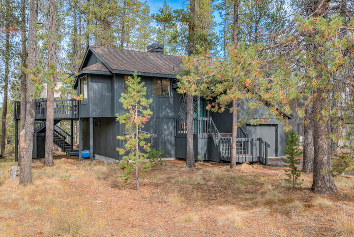 Property Photo: 18034 Witchhazel Lane OR 97707