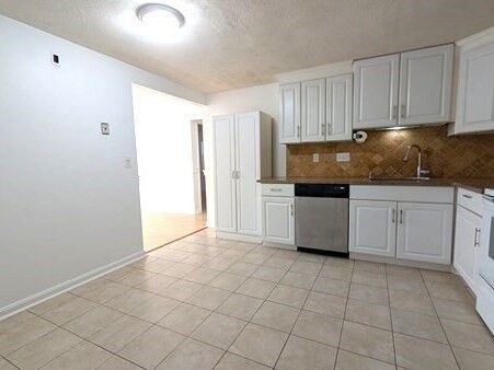 Property Photo:  118 Parker Street 16  MA 01720 