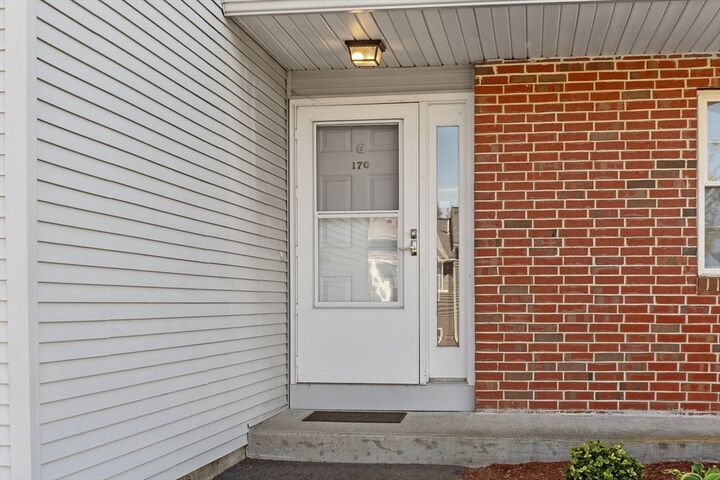 Property Photo: 170 Chapman Pl 170 MA 01453