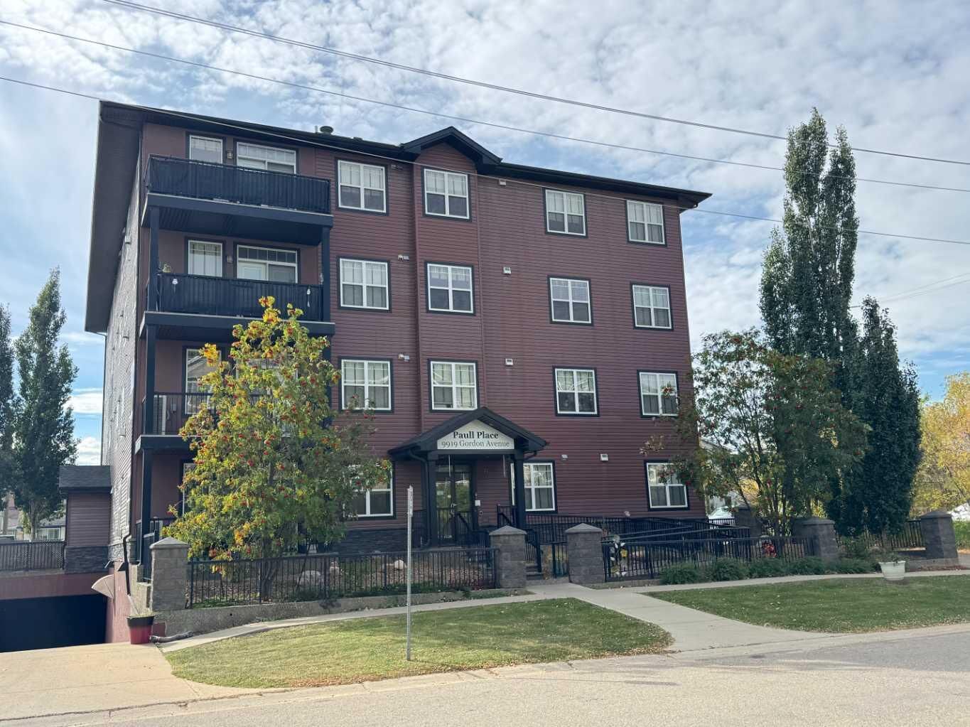 Property Photo: 9919 Gordon Avenue 302 AB T9H 2E3