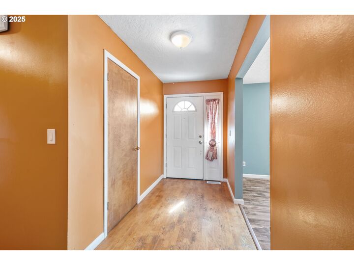 Property Photo: 8812 NE 60th St WA 98662