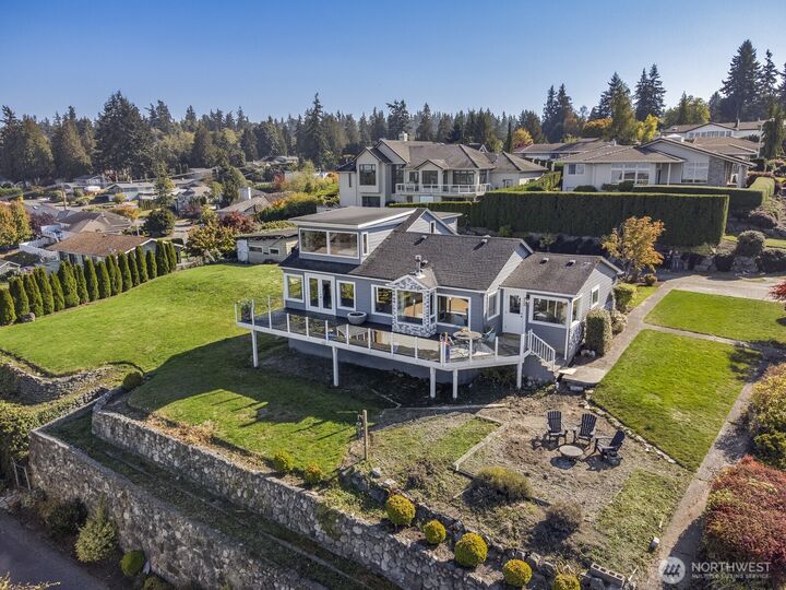 Property Photo: 5037 33rd Avenue W WA 98203