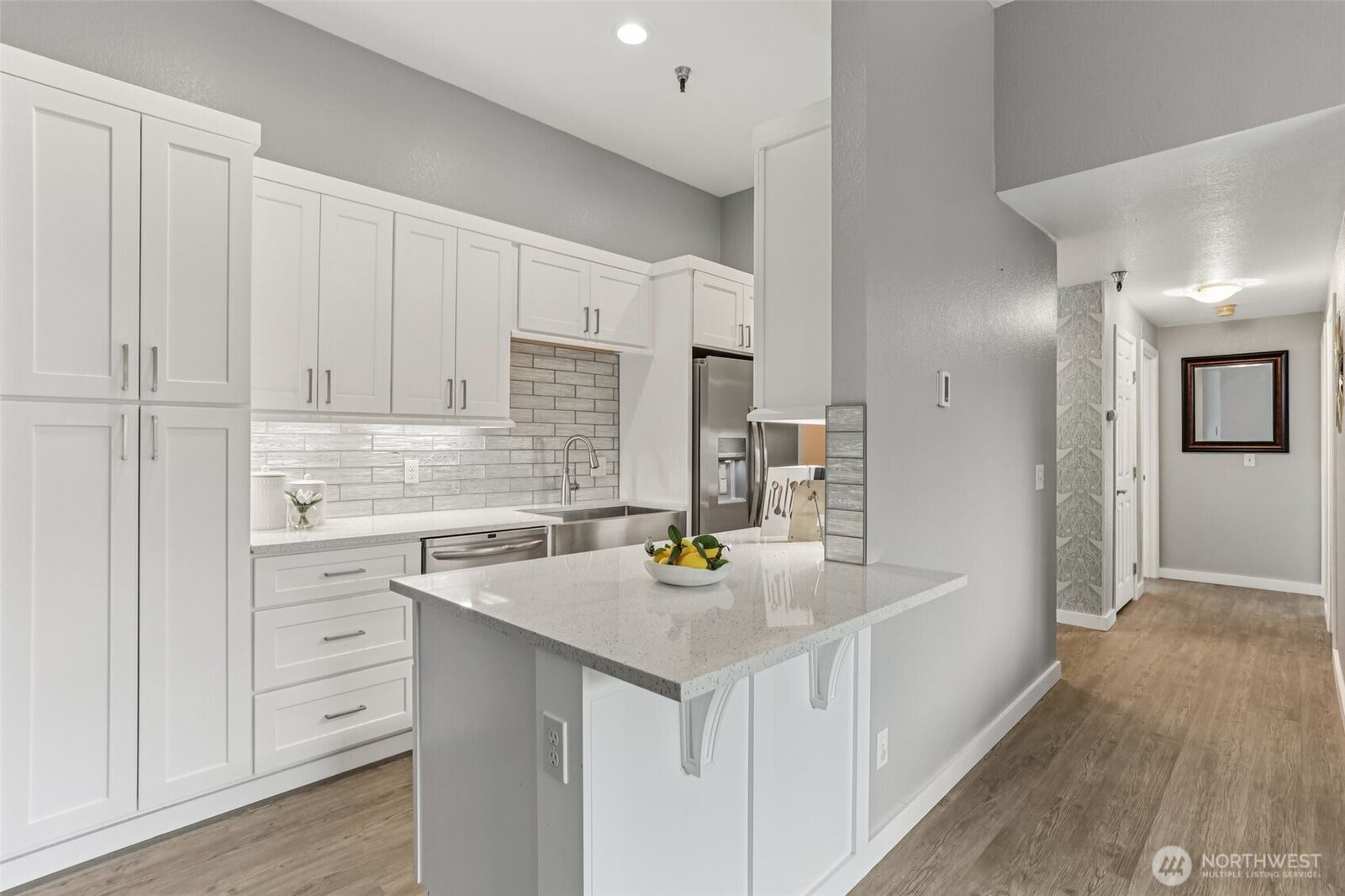 Property Photo: 1100 Harrington Ave NE 306 WA 98056