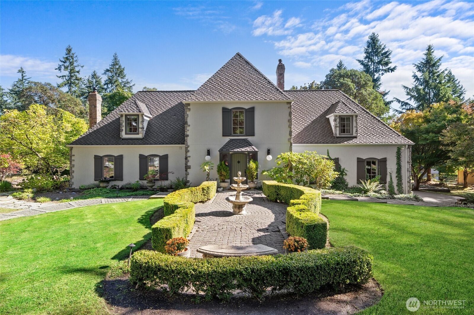 Property Photo:  12628  72nd Avenue NE  WA 98034 