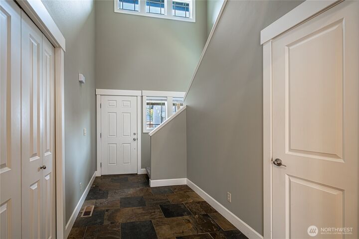 Property Photo:  104  Vineyard Lane 5A  WA 98816 