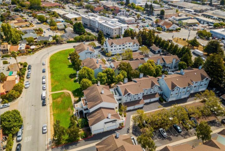 Property Photo:  41 Grandview Street 605  CA 95060