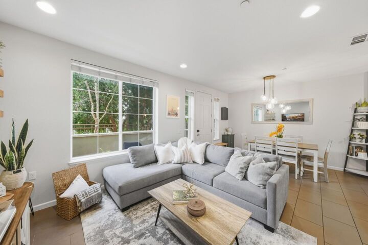 Property Photo: 630 Bair Island Road 106 CA 94063