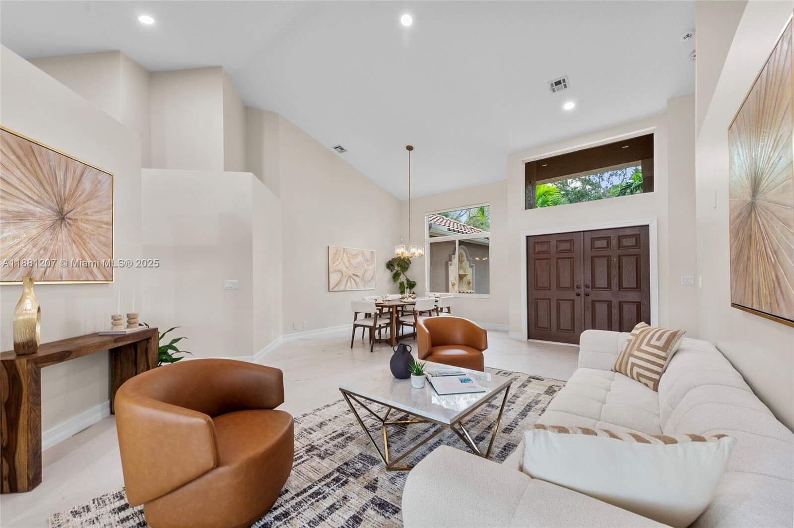 Property Photo: 2666 Palmer Pl FL 33332