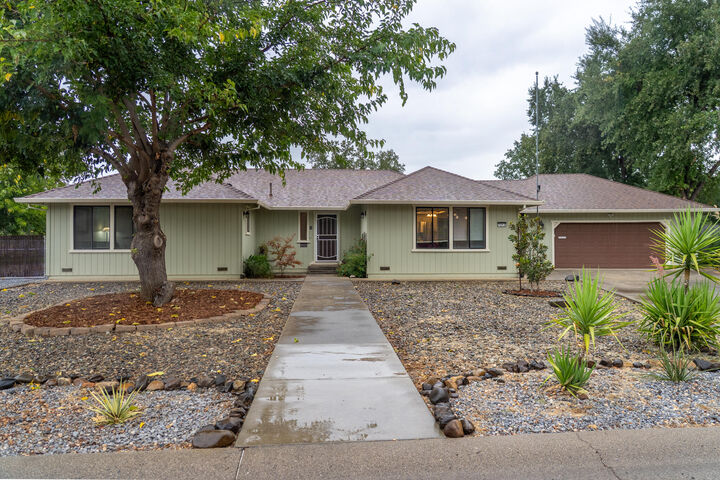 7213 Amigo Way  Redding CA 96002 photo