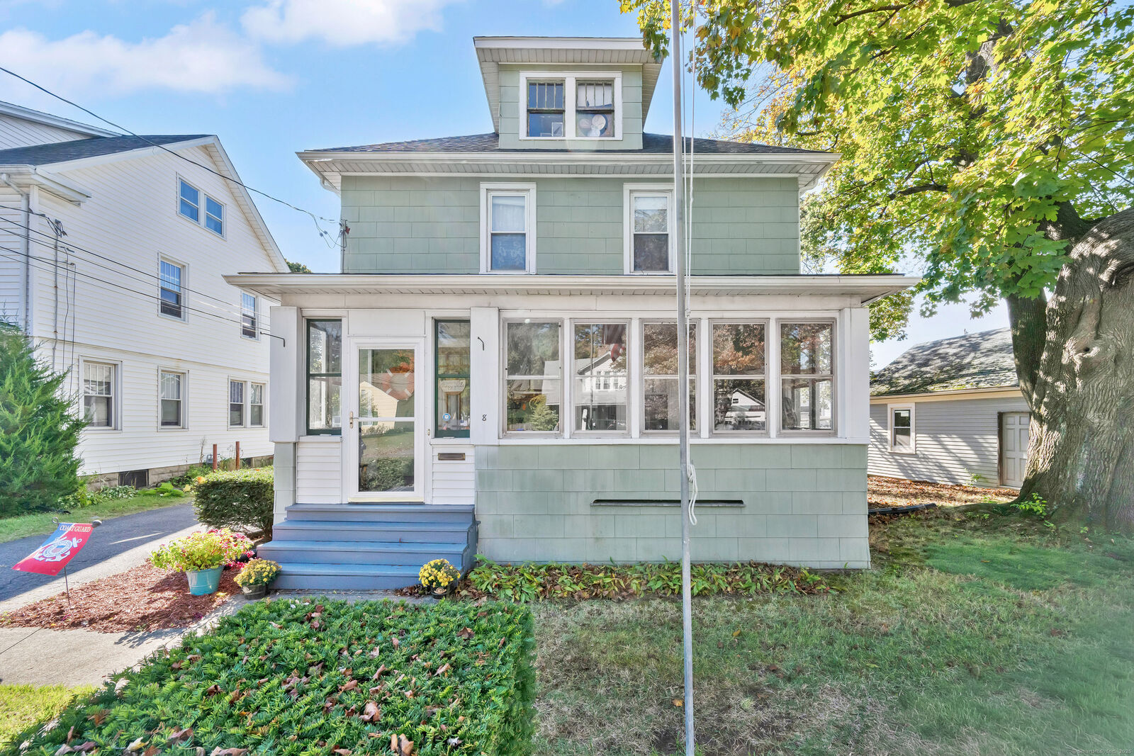 Property Photo: 8 Frew Terrace CT 06082