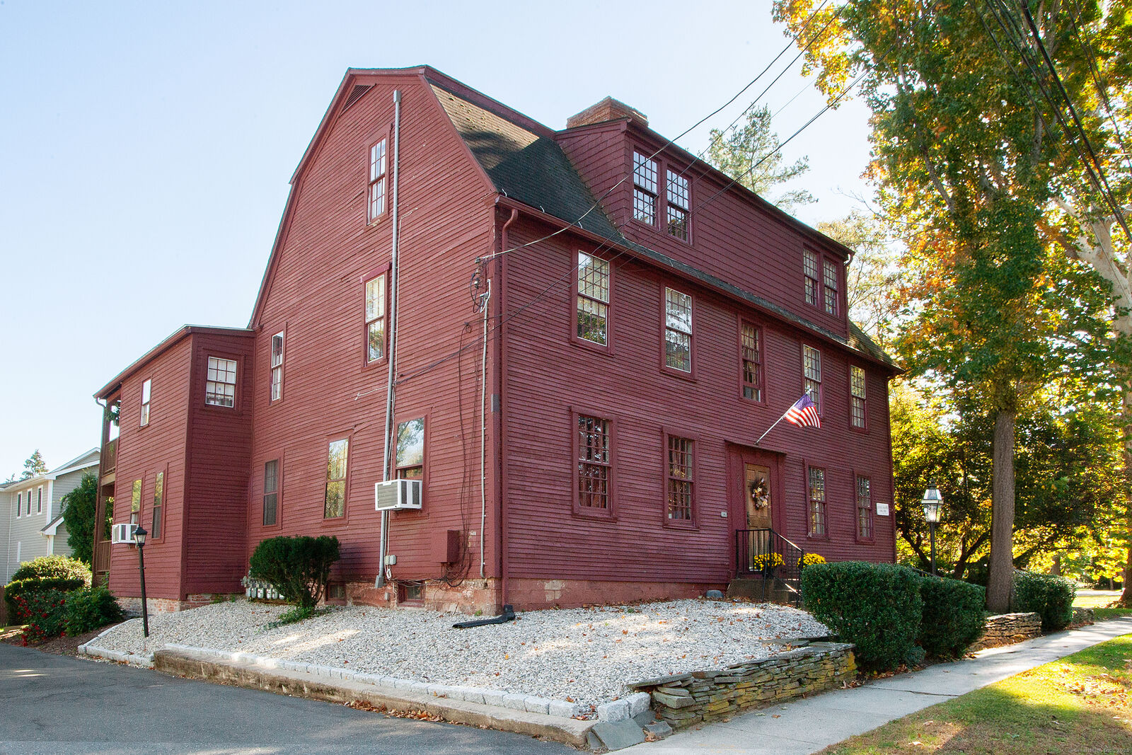 Property Photo: 226 Broad Street Apt 1S CT 06109