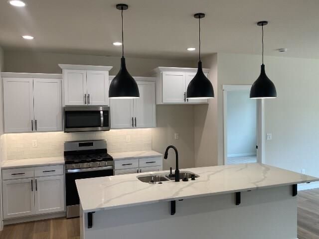 Property Photo: 3220 S Custer Ln WA 99223