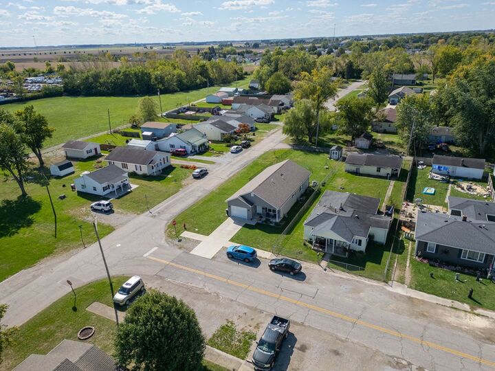 Property Photo: 1233 Main Street OH 43160