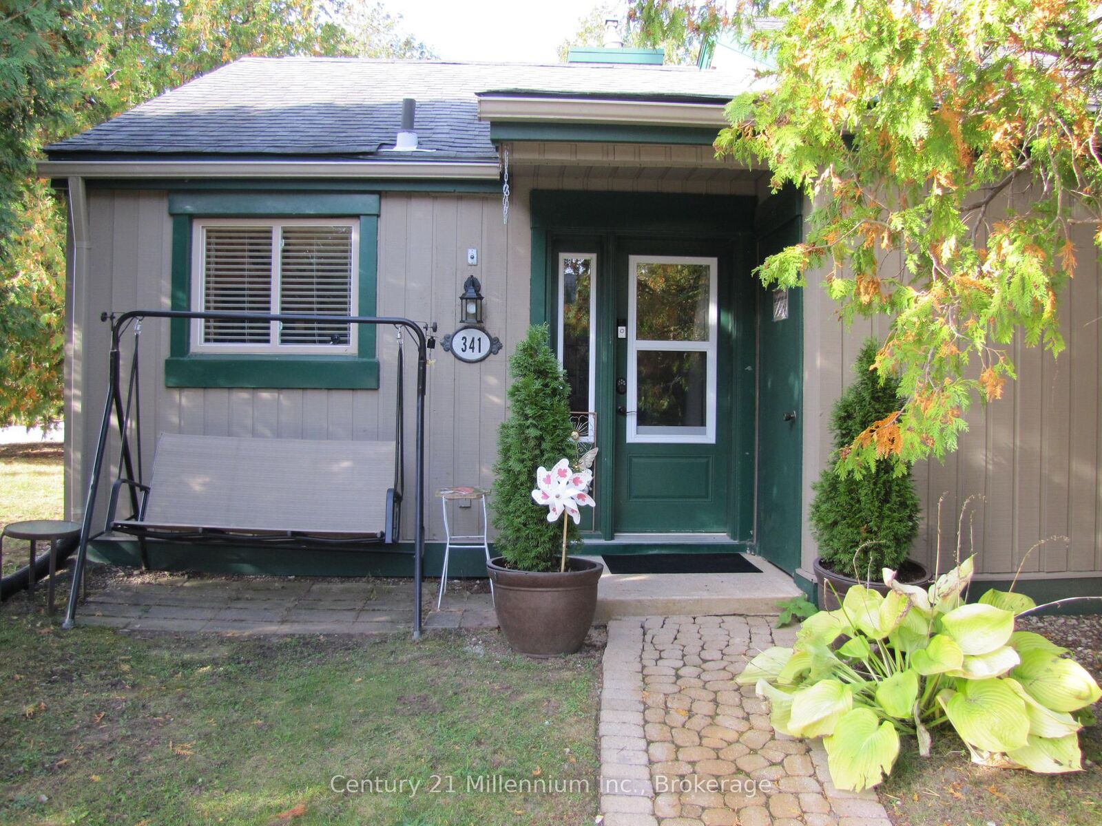 Photo de la propriété: 11 Harbour Street W 341 ON L9Y 5B4