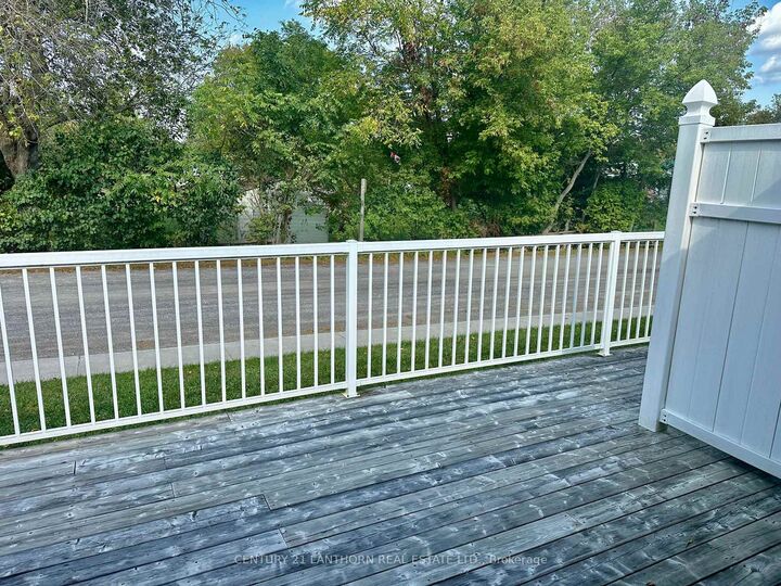 Property Photo:  494 Metcalf Street 3  ON K0K 3J0 