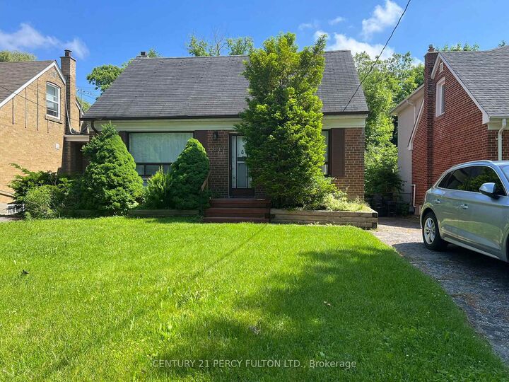 Property Photo: 109 Norton Avenue ON M2N 4A4
