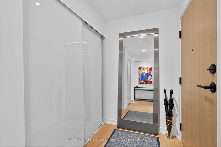 Property Photo: 31 Huron Street 224 ON L9Y 5T7