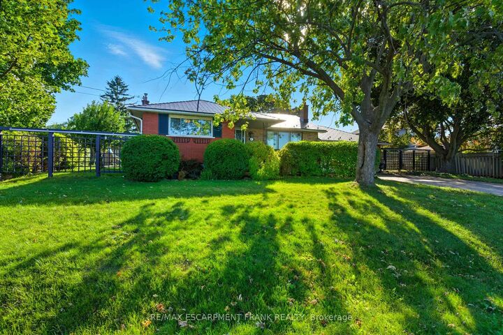 Photo de la propriété: 67 Lakeside Drive ON L3M 2L3