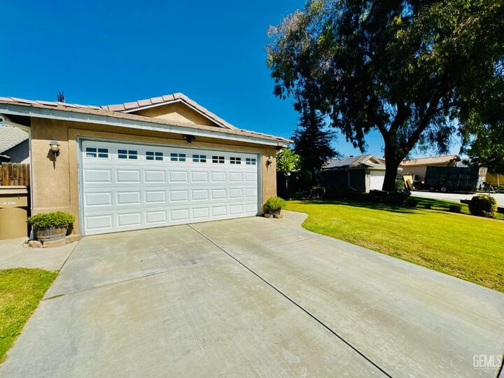 Property Photo: 238 Tanner Michael Drive CA 93308