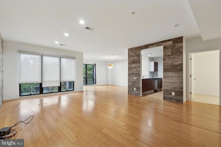 Property Photo: 934 N 3rd Street 50 310 PA 19123